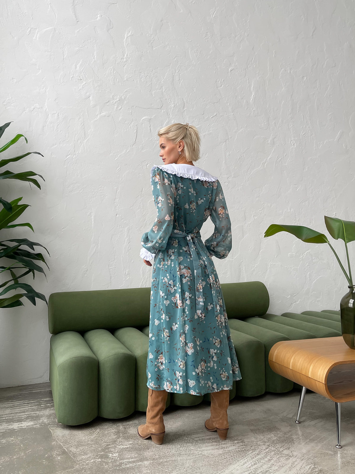 Collerette Dress